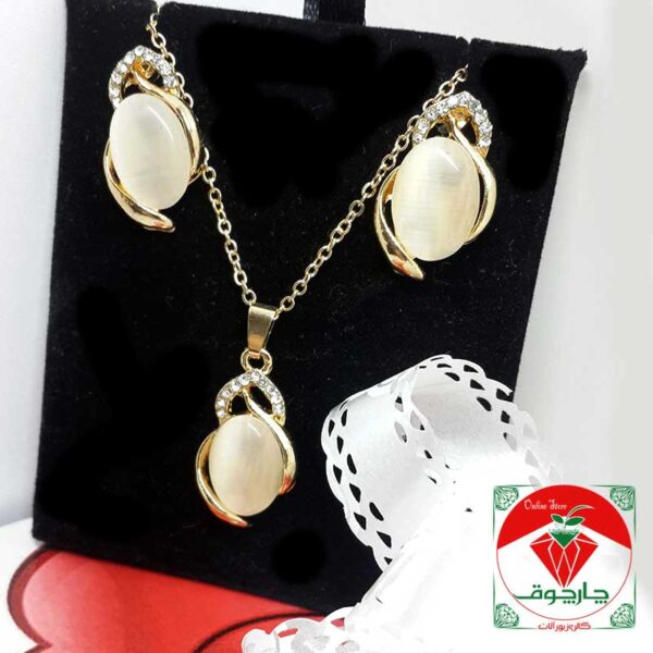 نیم ست نگین چشم گربه ای سفید